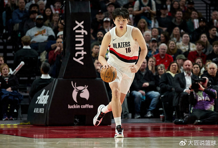 V体育官网-14分17板2助2帽,杨瀚森连创新高!亲承3大成长目标队记公开称赞|开拓者|杨翰森|篮板|波特兰开拓者队|罗伯特-威廉姆斯_新浪体育_新浪新闻
