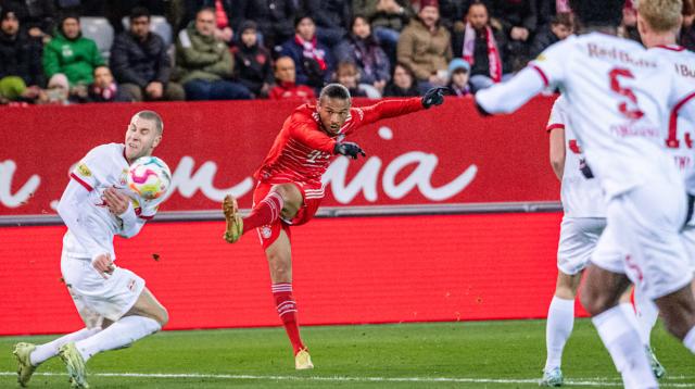 V体育下载-首发输1比3，替补赢3比1，小将给纳格尔斯曼出难题