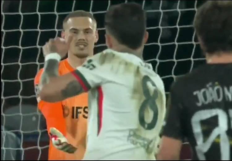 V体育官网-气得不轻，约恩森89分钟出球失误险丢球，恩佐冲其怒吼+砸球